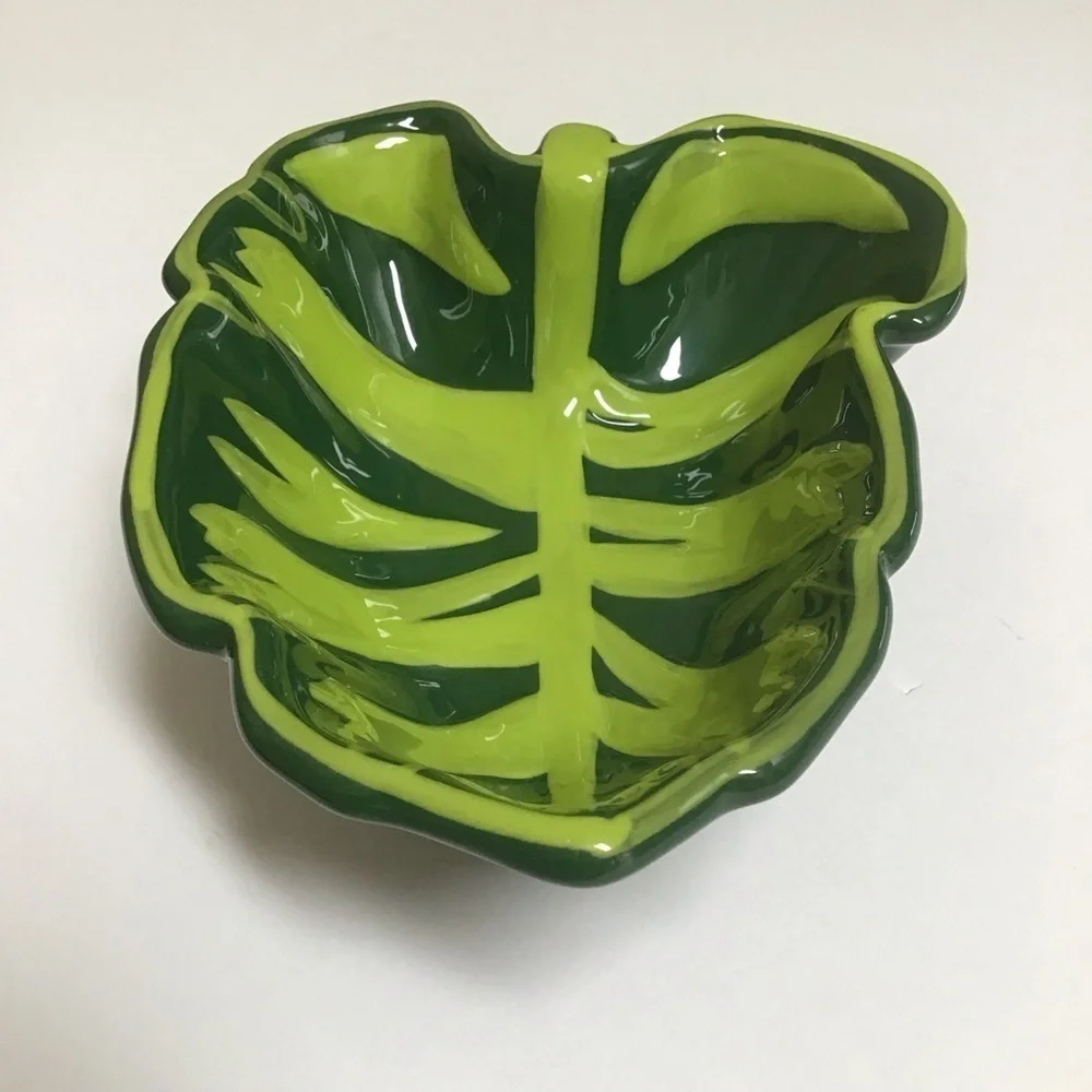 Tropical Leaf Serving Bowl Floral Spreader Green Ceramic Dip Fruit Hawaii Luau